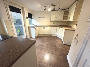 Photo 8- click for photo gallery